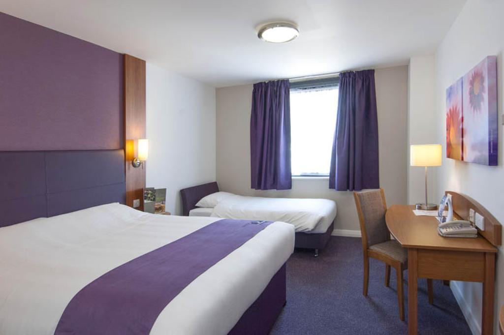 Premier Inn Newcastle - Gosforth/Cramlington Ruang foto